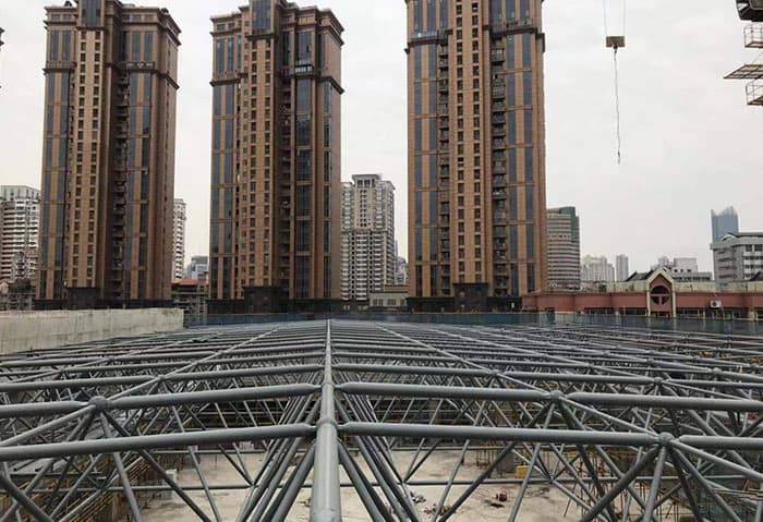 赣州螺栓球网架结构